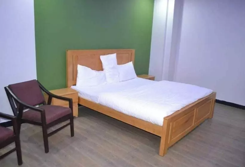 Green Valley Hotel & Restaurent