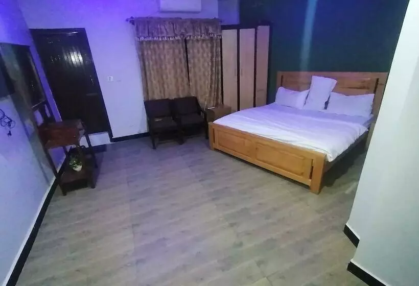 Green Valley Hotel & Restaurent