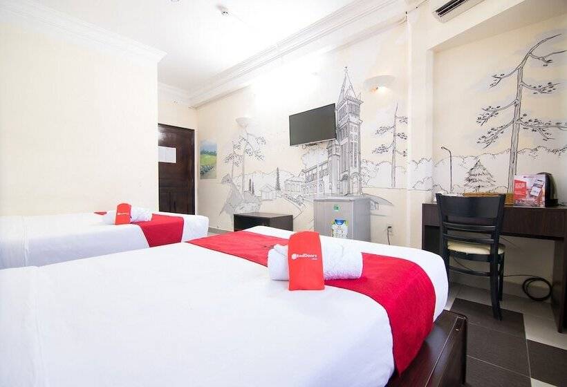هتل Reddoorz @ Dang Thi Nhu Street