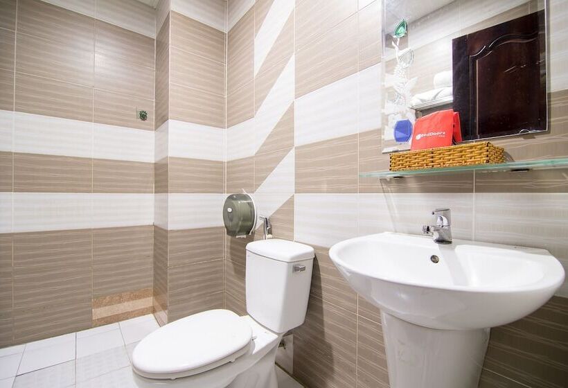 هتل Reddoorz @ Dang Thi Nhu Street