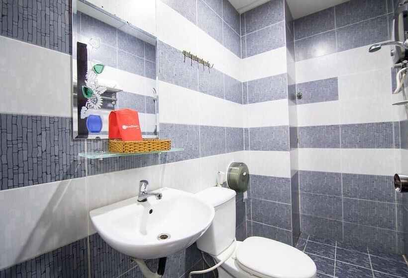 هتل Reddoorz @ Dang Thi Nhu Street