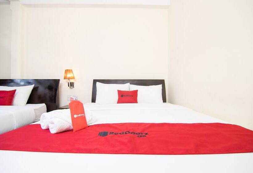 هتل Reddoorz @ Dang Thi Nhu Street
