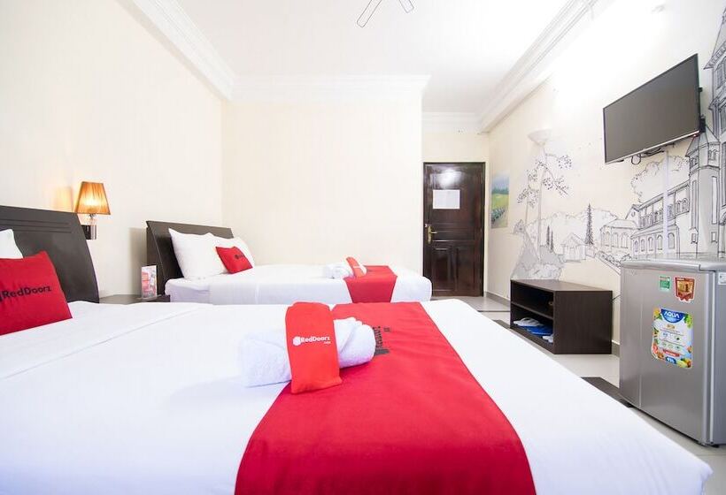 هتل Reddoorz @ Dang Thi Nhu Street