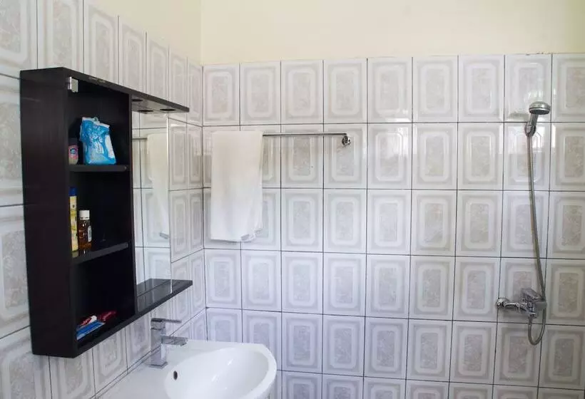 مسافرخانه Spannet Suites
