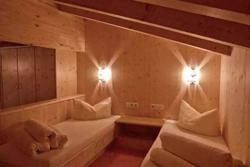 Hotelli A Casa Rimlhof