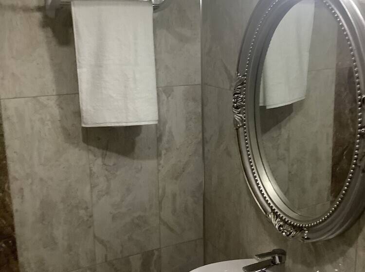 בית מלון כפרי Atlihan Plus