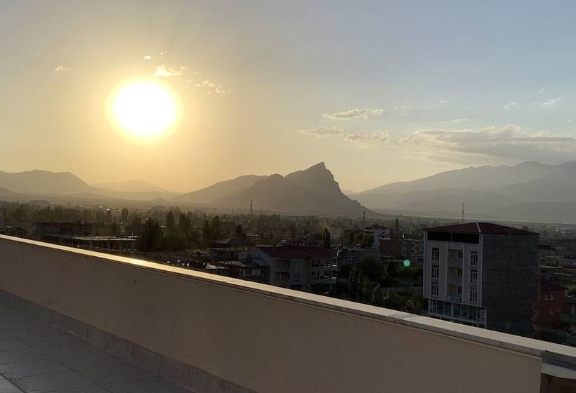 בית מלון כפרי Atlihan Plus