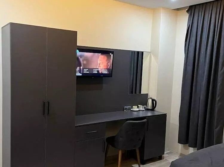 ホテル Atlihan Plus