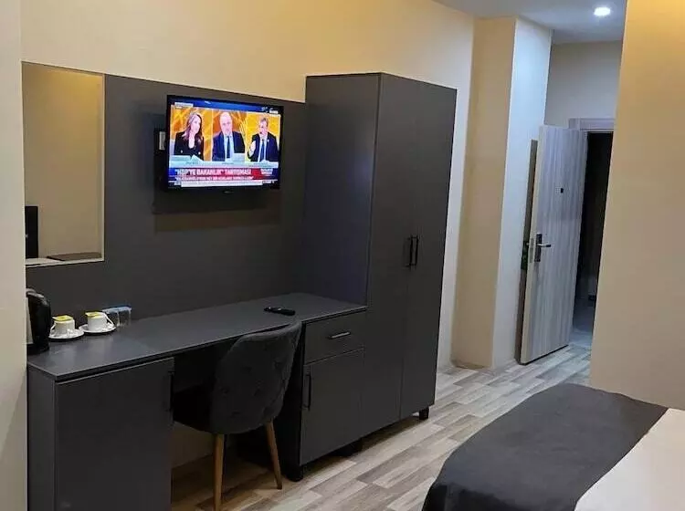 ホテル Atlihan Plus