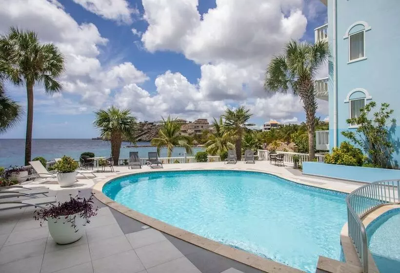 هتل Blue Bay Beach Apartments