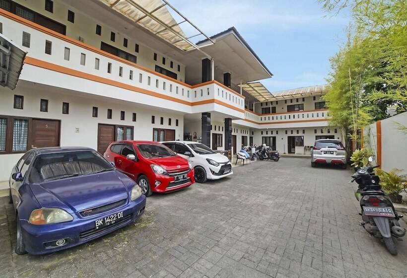 בית מלון כפרי Graha Batugingging