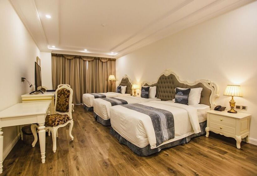 هتل Khách Sạn Minh Phú Diamond Palace