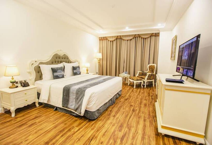 هتل Khách Sạn Minh Phú Diamond Palace