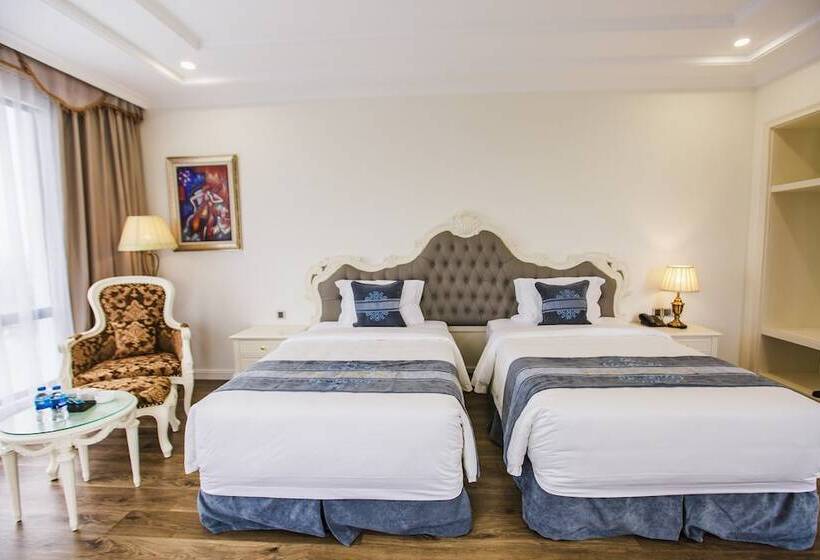 هتل Khách Sạn Minh Phú Diamond Palace