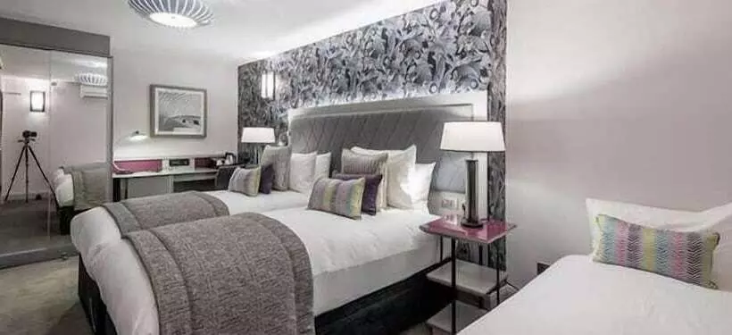 ホテル Mclure Inn And Suites