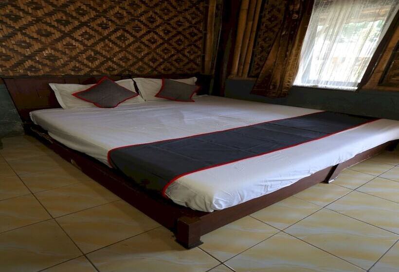 Otel Oyo 93159 Resort Cinta Kasih