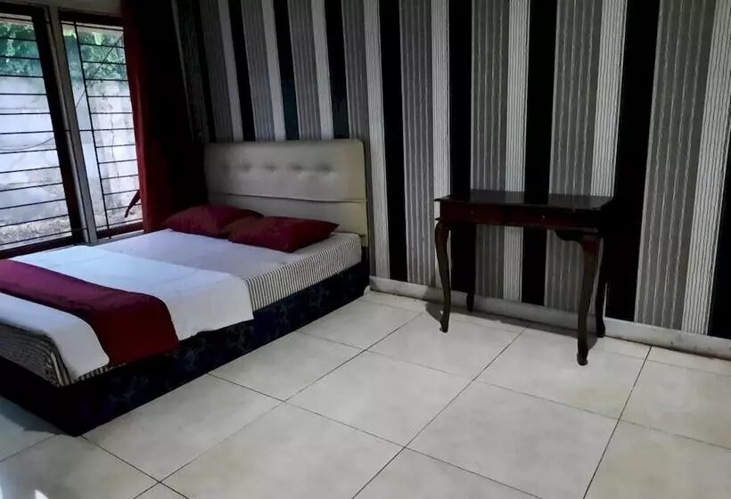 Hotelli Oyo 93159 Resort Cinta Kasih