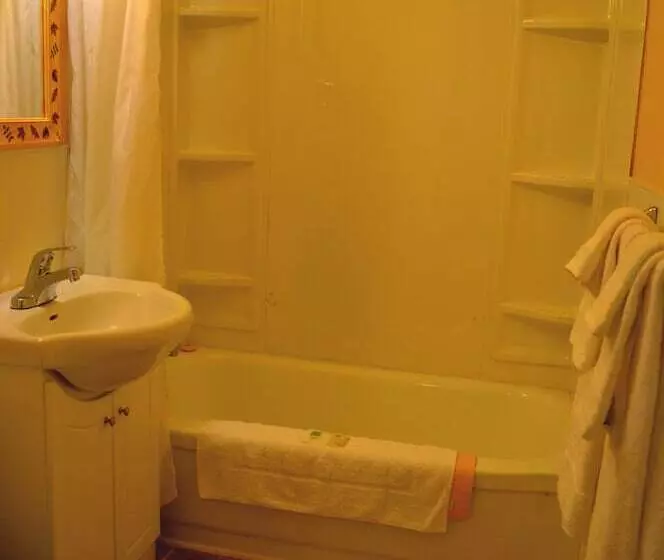 Hotelli Silverwood Inn