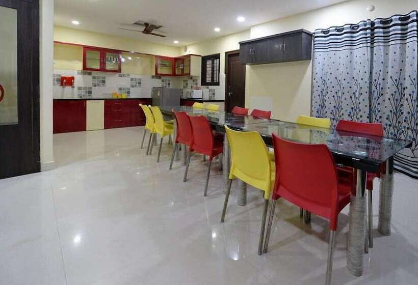 בית מלון כפרי The Iconhomes