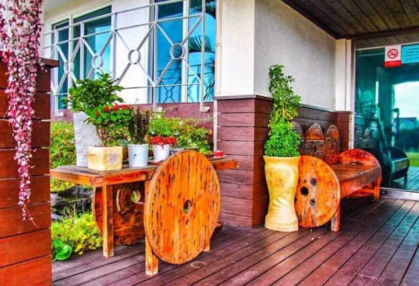 Seoguipo The Country B&b Pension