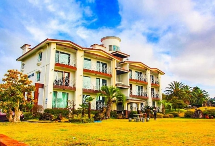 Seoguipo The Country B&b Pension