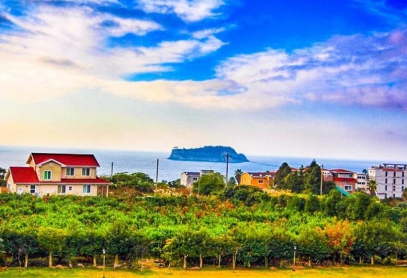 Seoguipo The Country B&b Pension