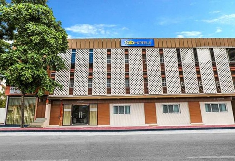 Fabhotel Landmark Residency