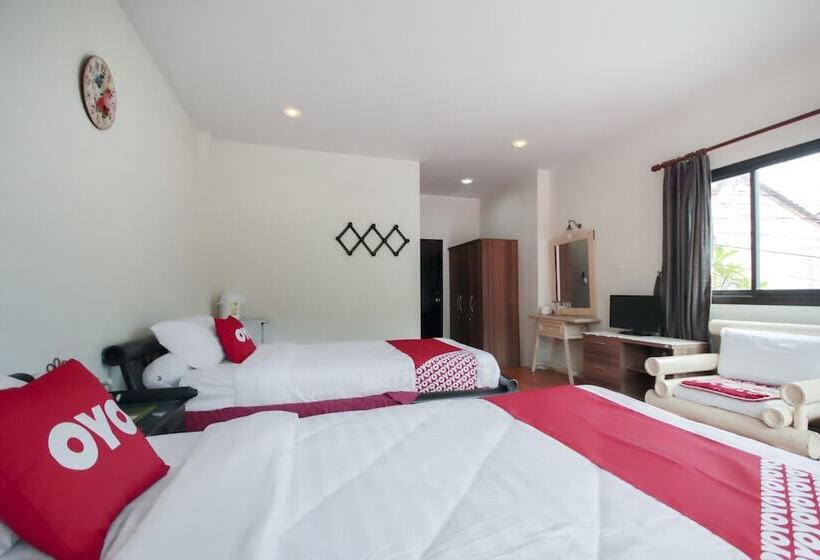 Pensão Apinya's Place Karon By Oyo Rooms