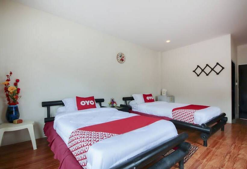 Pensão Apinya's Place Karon By Oyo Rooms