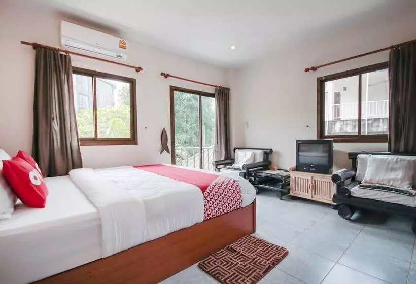 ペンション Apinya's Place Karon By Oyo Rooms