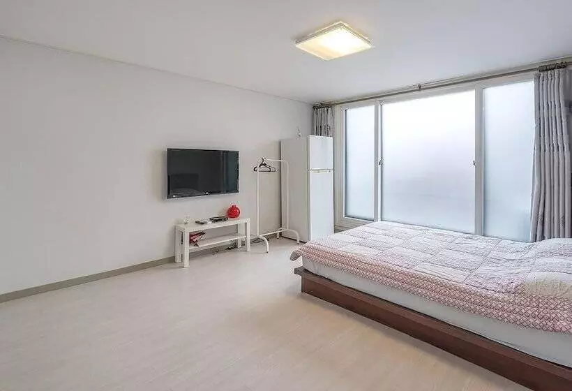 Sokcho World Pension