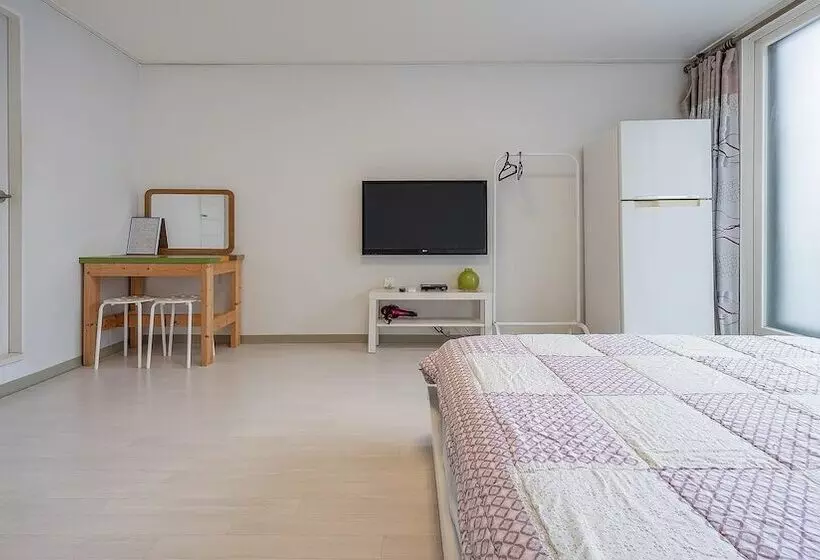 Sokcho World Pension