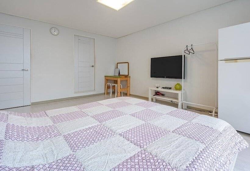 Sokcho World Pension