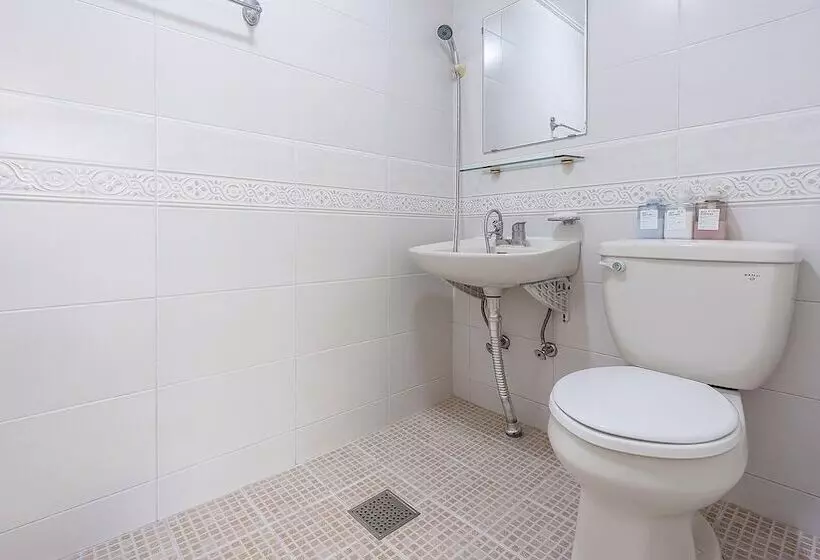 Sokcho World Pension