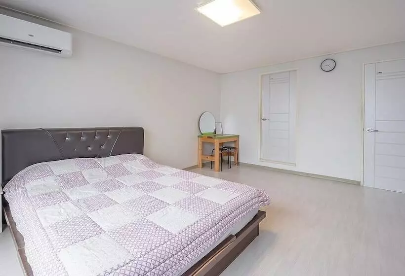 Sokcho World Pension