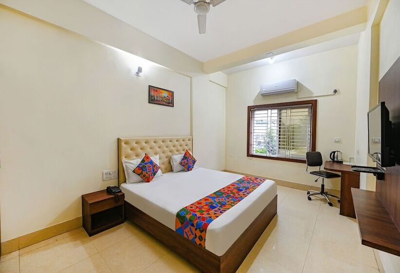 Fabhotel Triple Tree