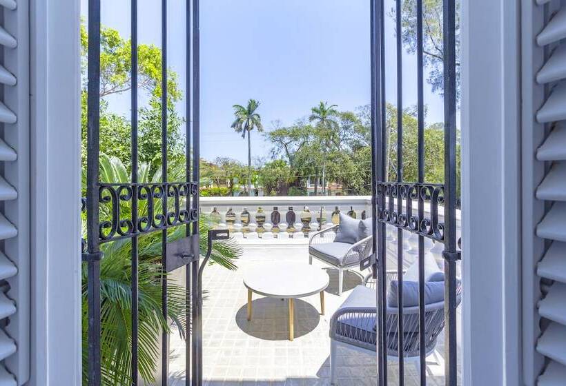 Claxon Hotel Boutique