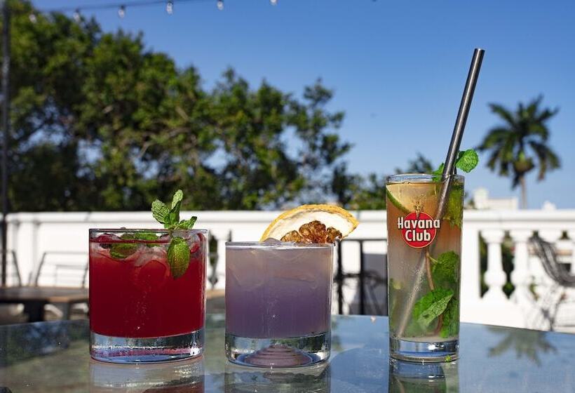 Claxon Hotel Boutique