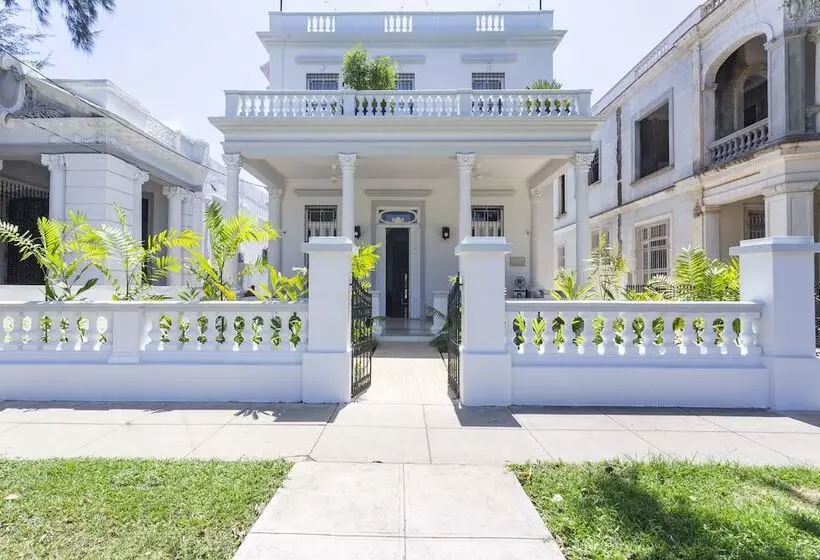 Claxon Hotel Boutique
