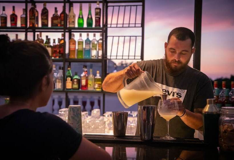 Claxon Hotel Boutique