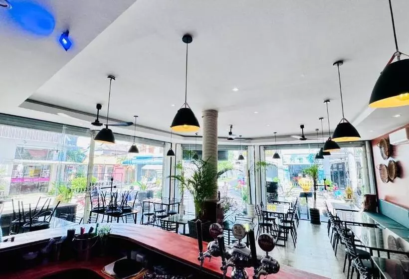 ホテル La Bonne Fourchette Boutique Hôtel