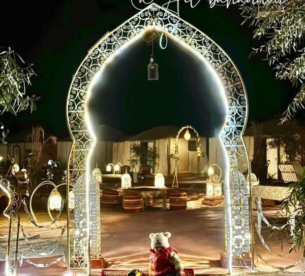 호텔 Merzouga Luxurious Camp