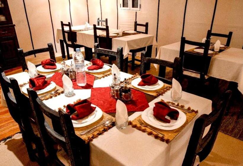 호텔 Merzouga Luxurious Camp