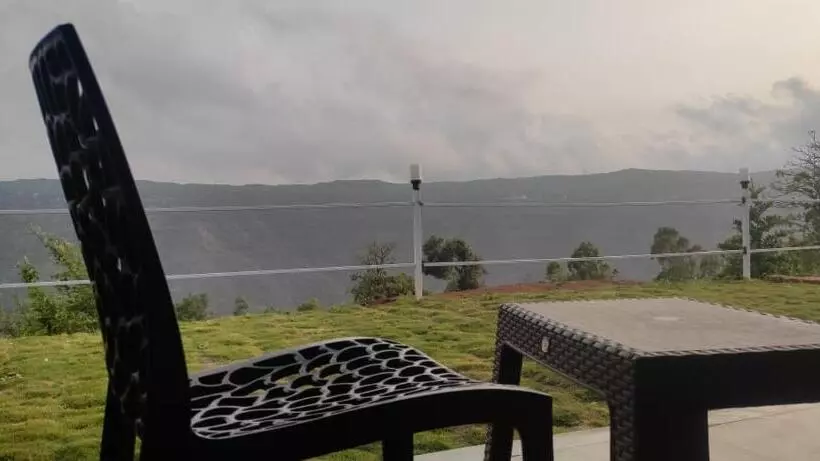 Hotelli The Breeze Valley