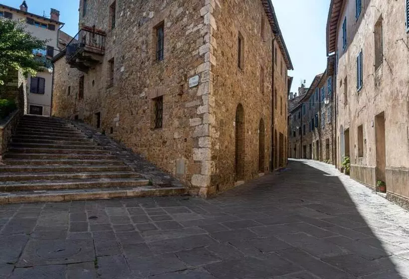 ペンション Borgo Medievale San Quirico D Orcia B&b   Capitano Collection   Albergo Diffuso