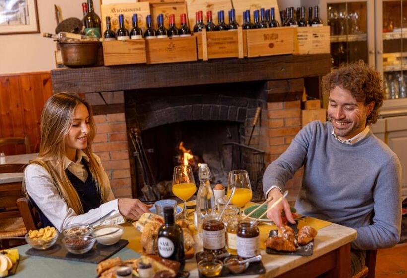 Majatalo Borgo Medievale San Quirico D Orcia B&b Capitano Collection Albergo Diffuso