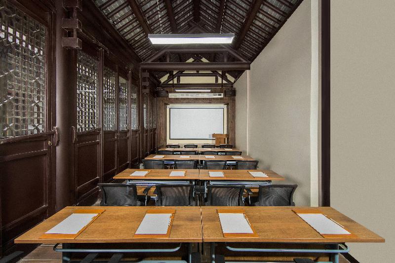 Blossom Hill Hotel Xuzhou Huilongwo