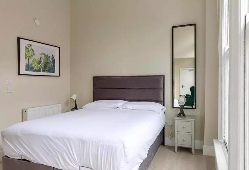 هتل Dublin Castle Suites