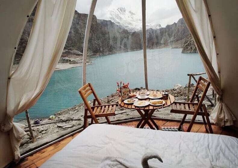 هتل Orangeloft Attabad Lake Hunza