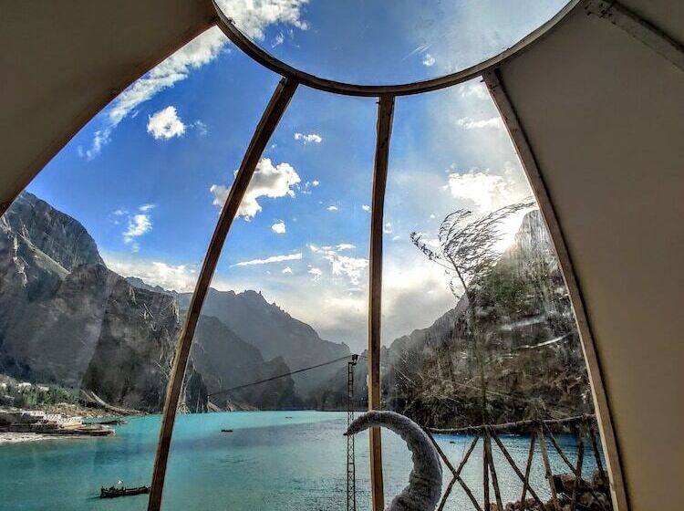 هتل Orangeloft Attabad Lake Hunza